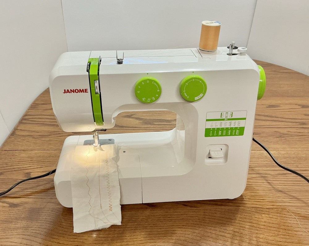 Janome Sew Fresh Sewing Machine Model 311LE