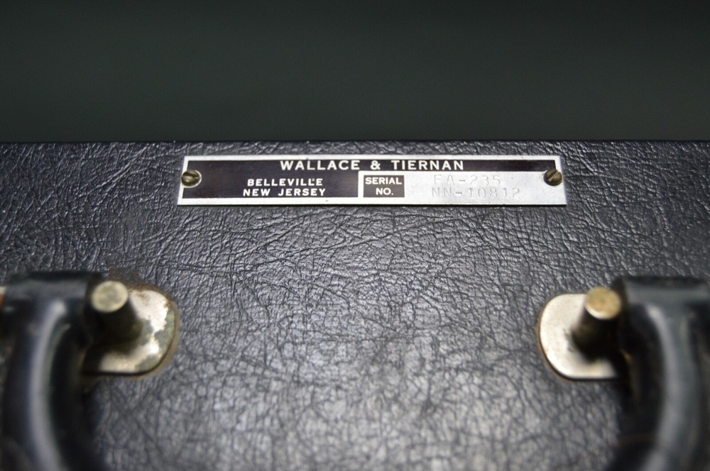 PORTABLE PRECISION PNEUMATIC CALIBRATOR SERIES FA-235