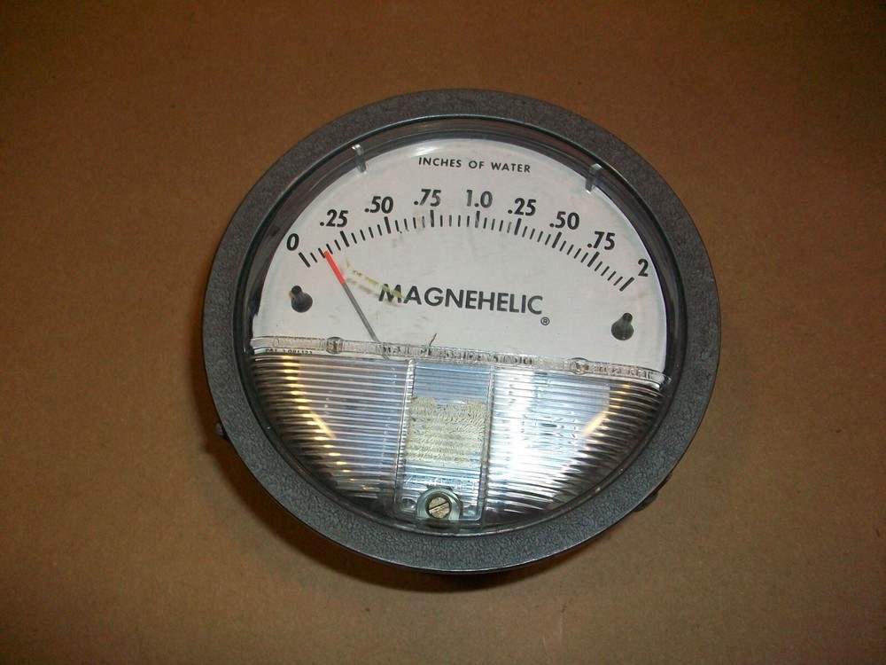 Magnehelic Pressure Switch R40403CS29 0-2" WATER