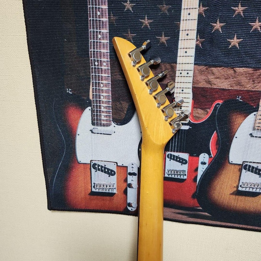 Strat Type Psychedelic Paint