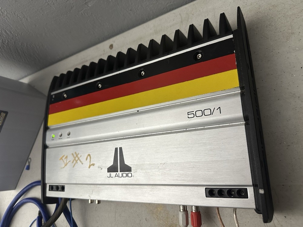 JL Audio slash 500/1v1