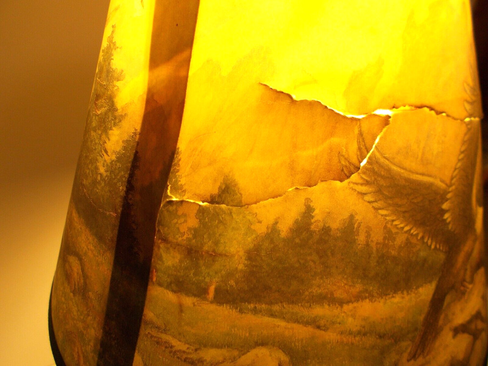 NIGHT LIGHT WITH EAGLE FIGURE