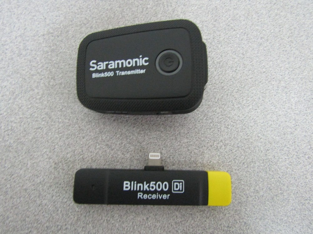 Saramonic Blink 500 B3 Digital Wireless Microphone System for iOS Devices (d)