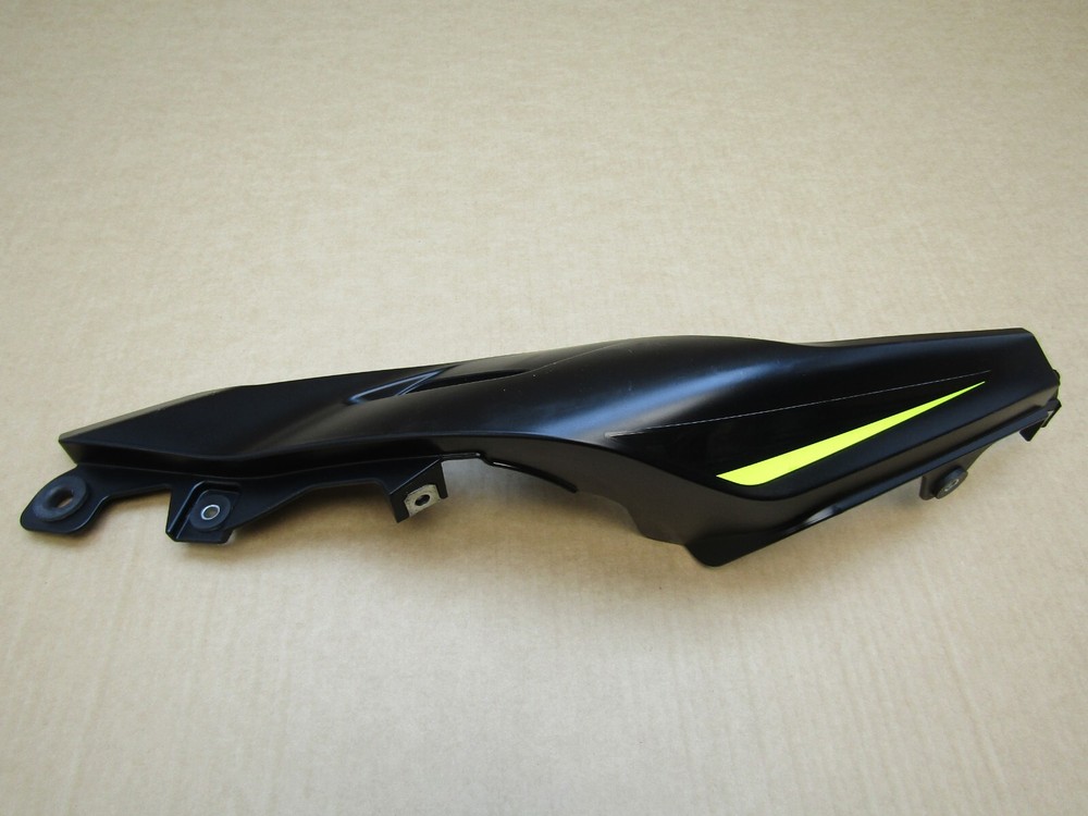 Keeway RKF 125 E5 2022 3,574 miles right side tail panel (13627)