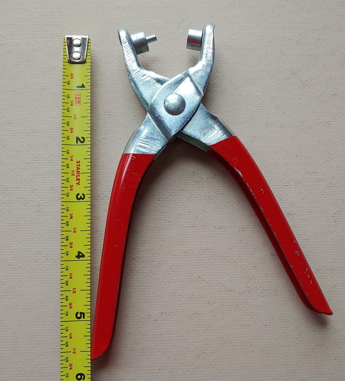 Vintage Globemaster Eyelet Fastening Kit
