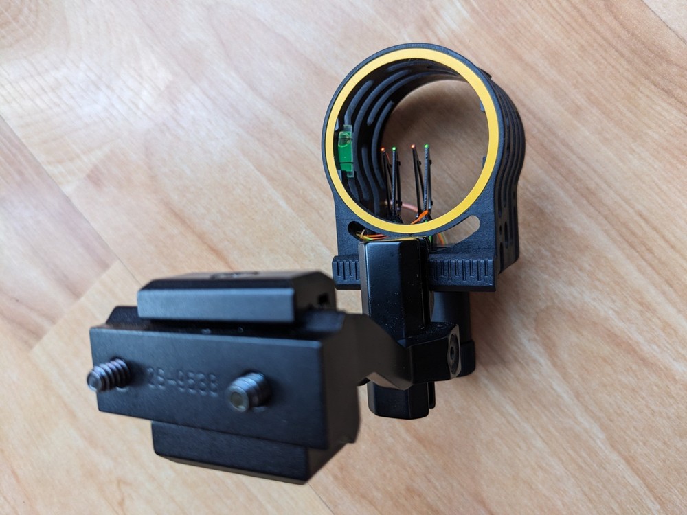 Trophy Ridge 4-Pin Bow Sight With Rechargeable Bow Sight Light