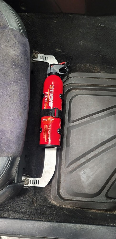18 inch Universal under seat fire extinguisher mount.