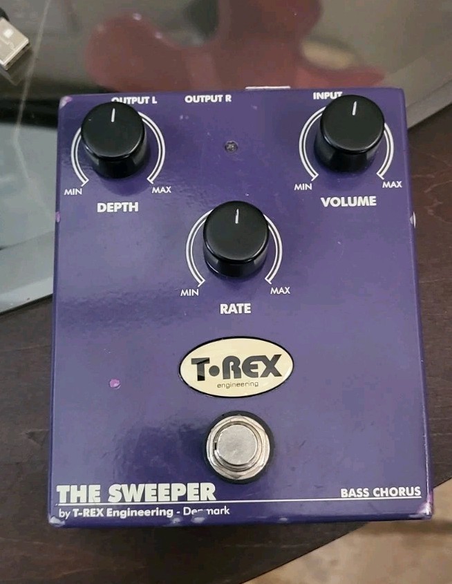 T-Rex The Sweeper Bass Chorus
