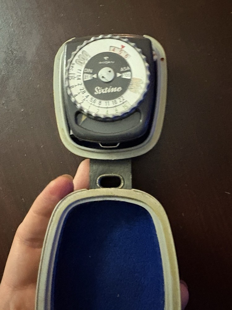 Gossen Sixtino handheld selenium light meter