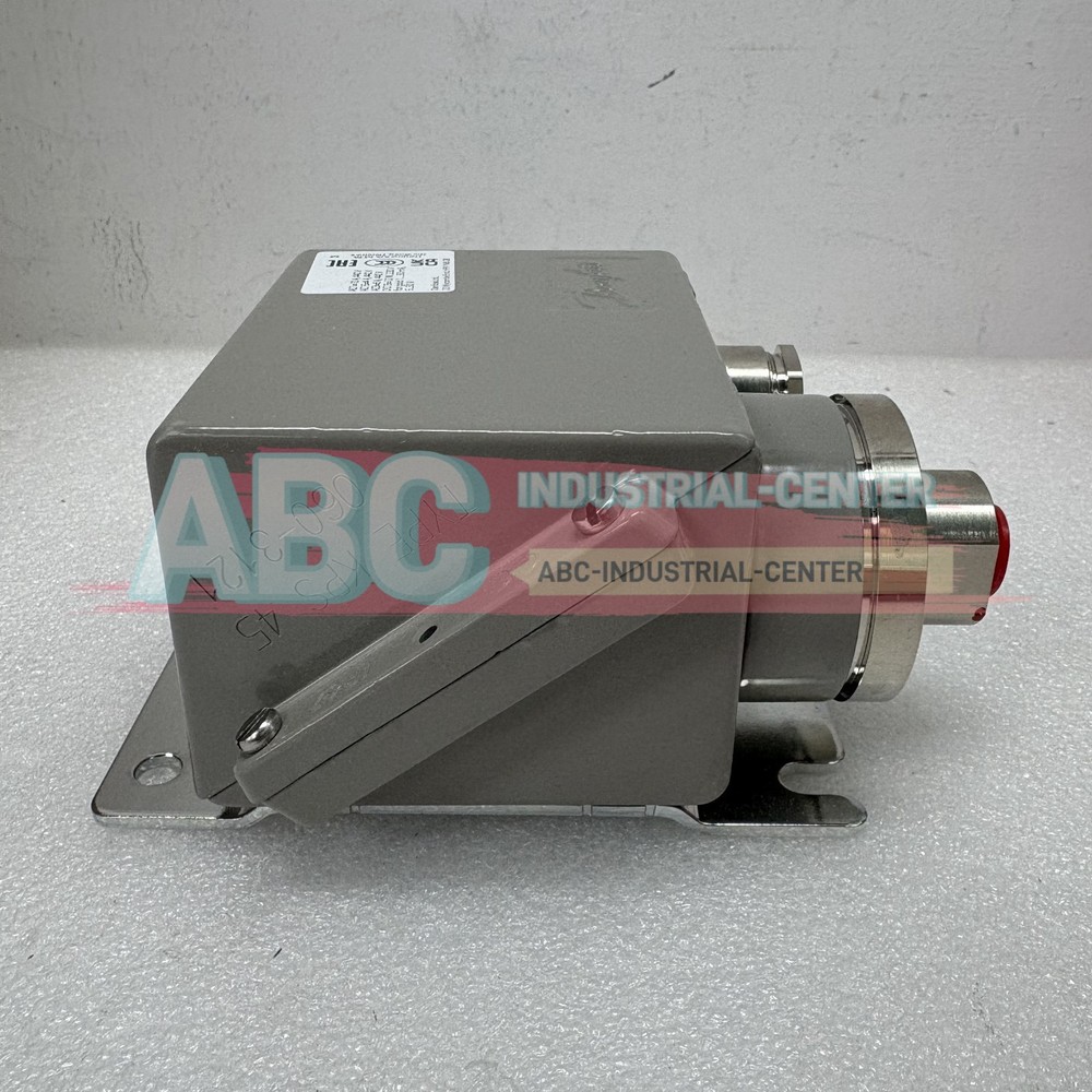 1PCS New Danfoss KPS45 060-312166 pressure switch#