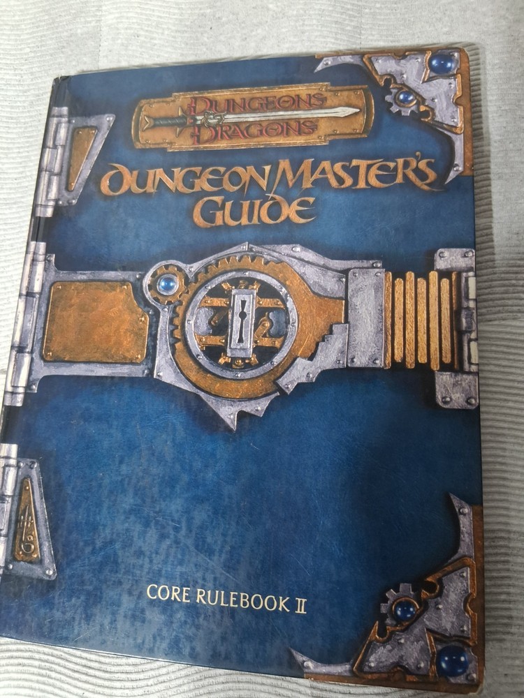 Dungeons & Dragons Dungeon Master's Guide Core Rulebook 2 Hardcover