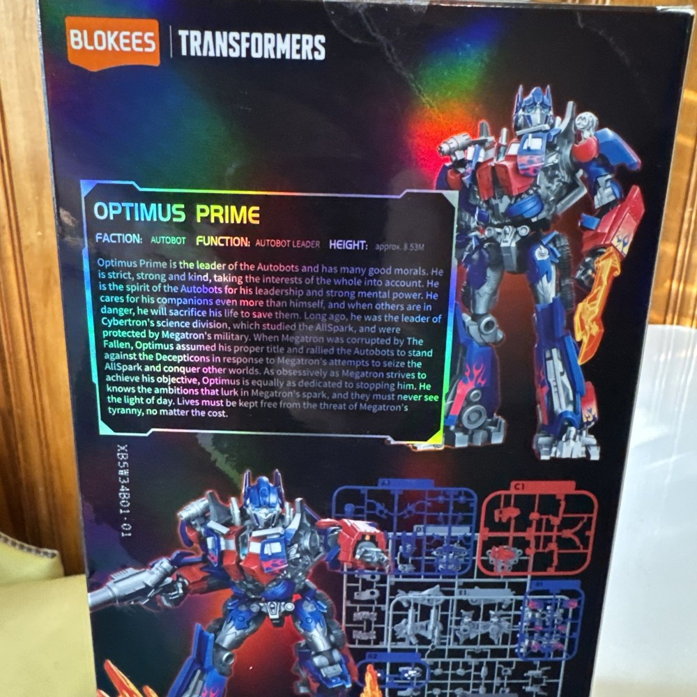 2025 Hasbro Blokees Transformers Classic Class Optimus Prime Model Kit New