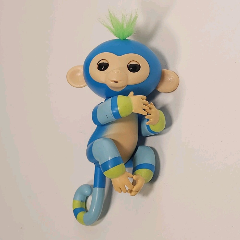 WowWee Fingerlings Interactive Cute Monkey Toy Blue Green Stripe Used Tested