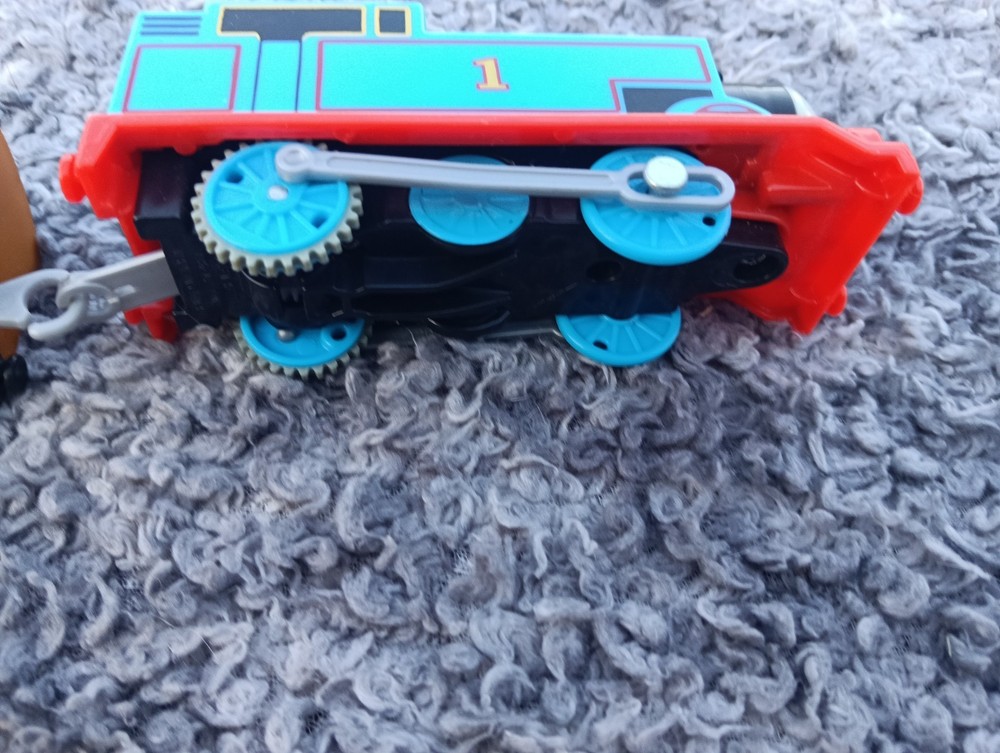 Thomas The Tank Engine Trackmaster :- Thomas Plus Clara & Clarabel Working