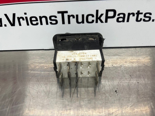 PETERBILT SWITCH-BEACON / STROBE DBL 16-09121-7A8EEF1A81
