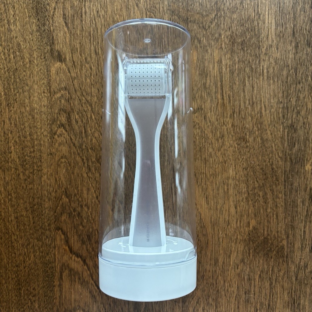 Micro-Exfoliating Derma Roller Rodan + Fields Not Sealed - NEW