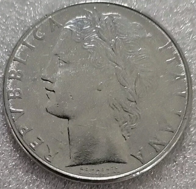 ITALY 100 LIRE COIN 1981 *B547
