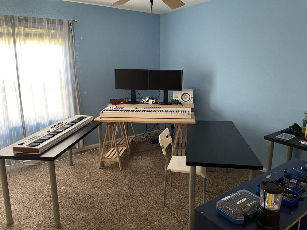 Arturia KeyLab Essential 88 88-key Keyboard Controller