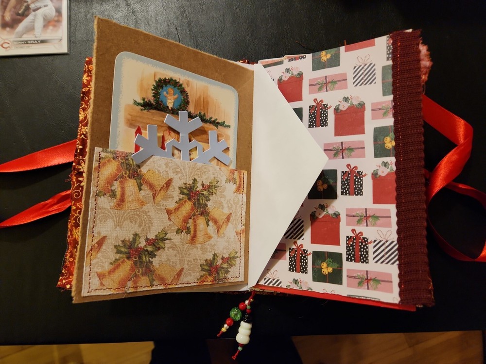 HANDMADE Holiday Junk Journal by Lexi