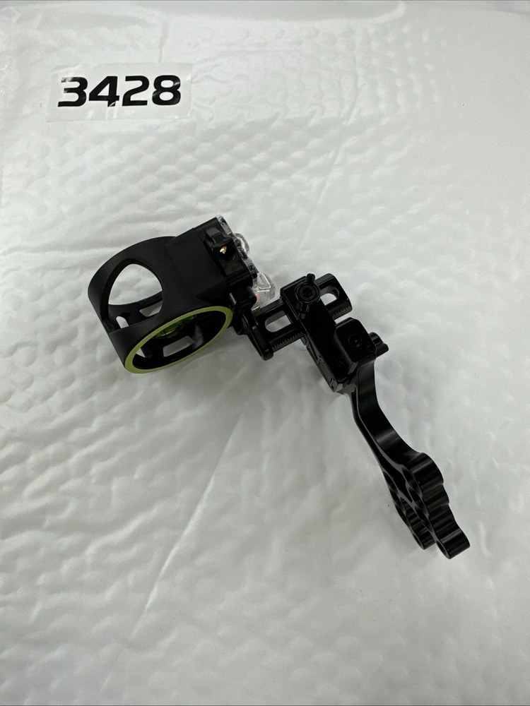 CBE Tactic Bow Sight - Black, Right Hand - Item 3428