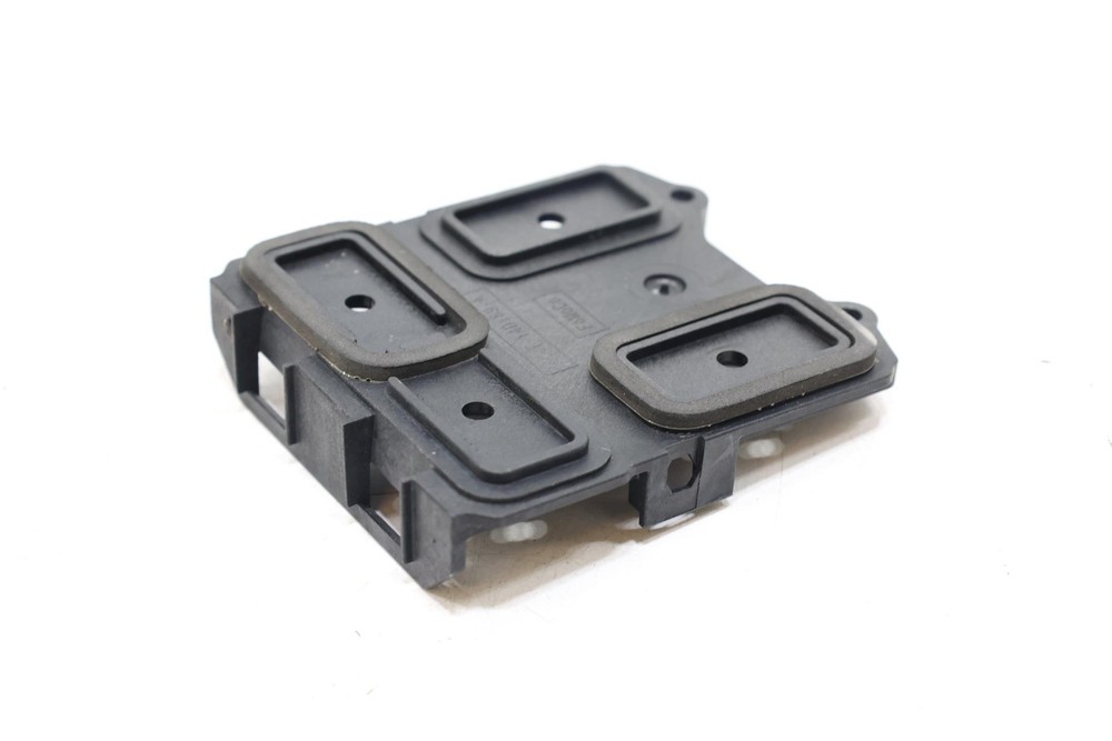 2015 - 2023 FORD MUSTANG REAR LEFT BLIND SPOT RADAR SENSOR MODULE BRACKET OEM