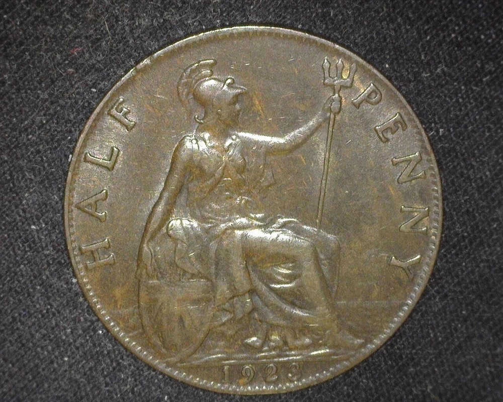 GREAT BRITAIN 1923 HALF-PENNY KM809 ABOUT UNCIRCULATED ~T23