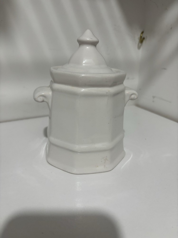 Pfaltzgraff Sugar Bowl White Herritage Pattern Ceramic Pottery Canister W/ Lid