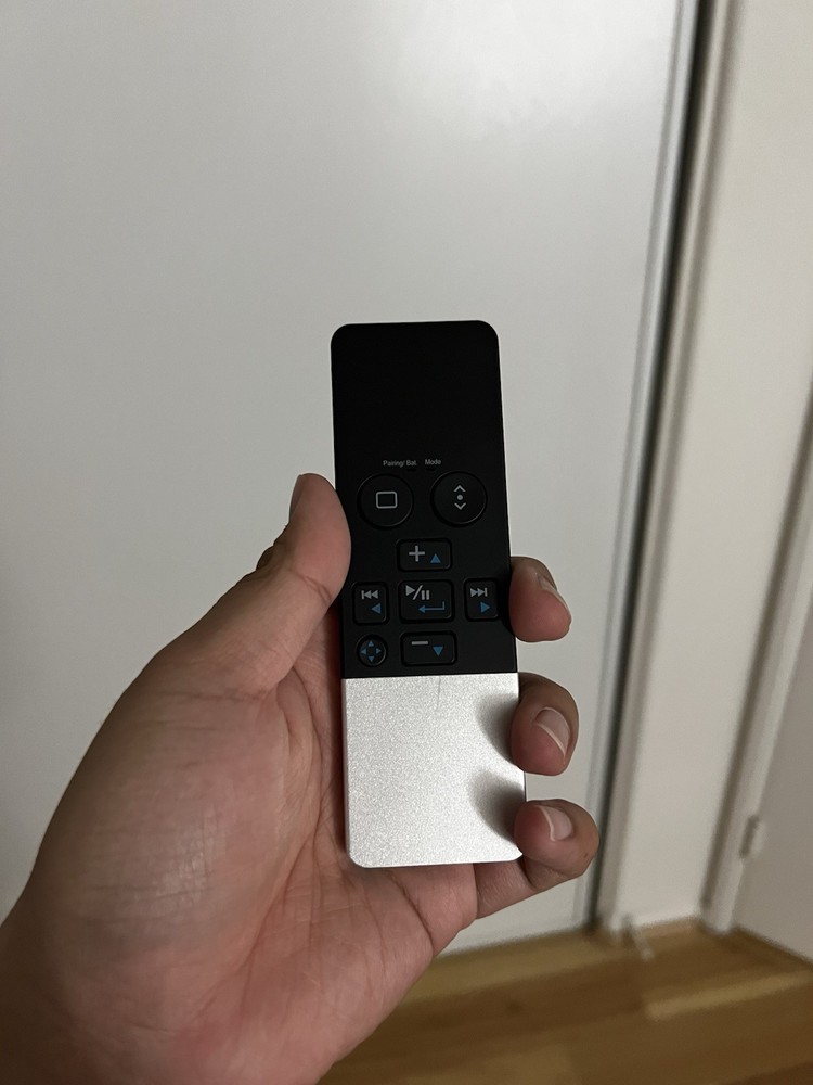 Feebz VR Headset 3D Goggles Virtual Reality Viewer w Bluetooth Remote Control