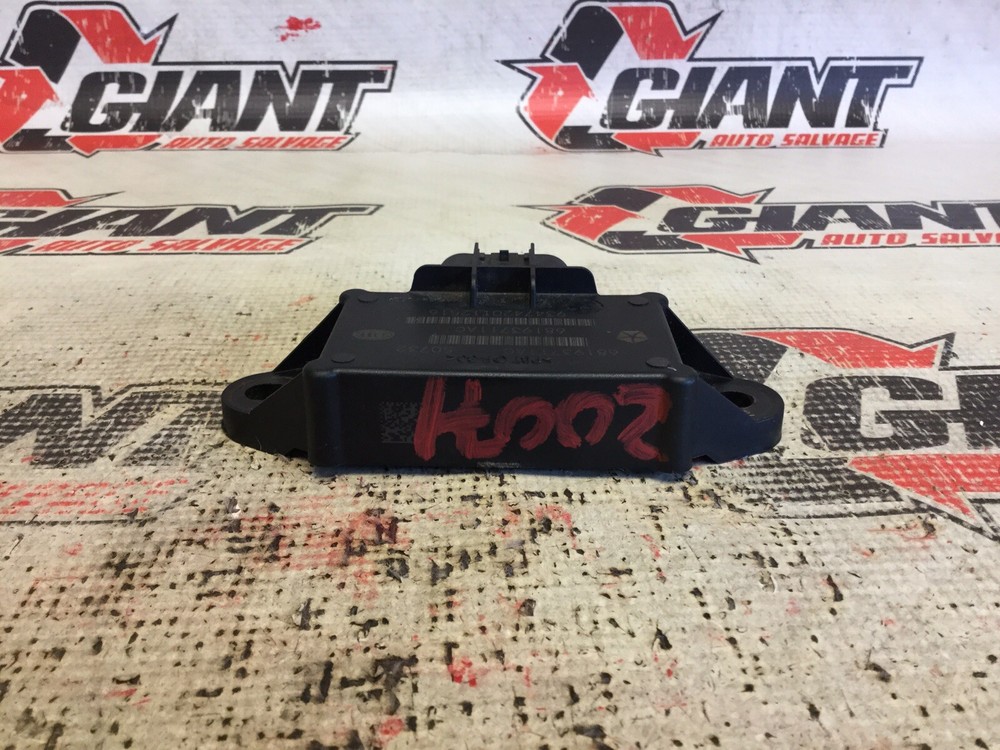 17 CHRYSLER PACIFICA FUEL PUMP CONTROL MODULE 68193711AC