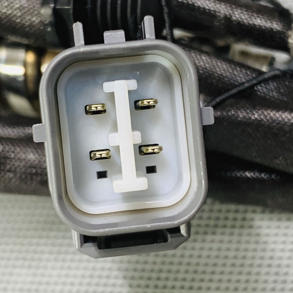 Brand NEW Lambda Oxygen Sensor O2 15912 For Saturn Vue 3.5L Downstream