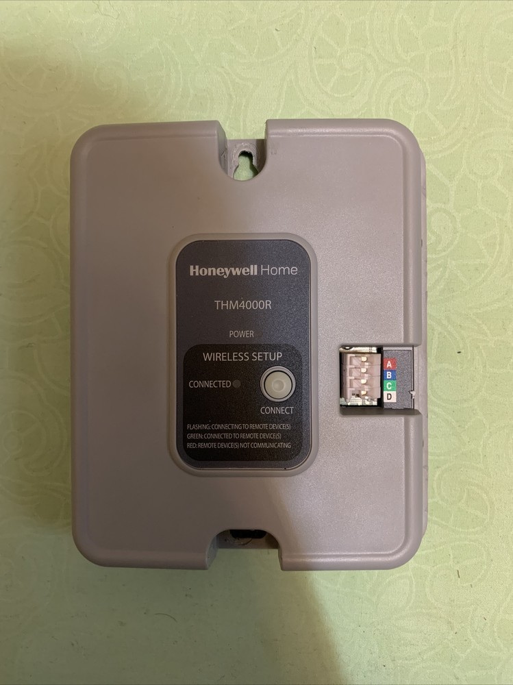 Honeywell YTH5320R1025 Wireless Non-Programmable FocusPRO Kit with Wireless Adap