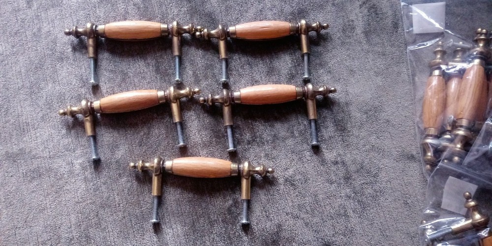 Vintage 1979 KEELER BRASS CO. 3" Classic Brass & Oak Drawer Pulls