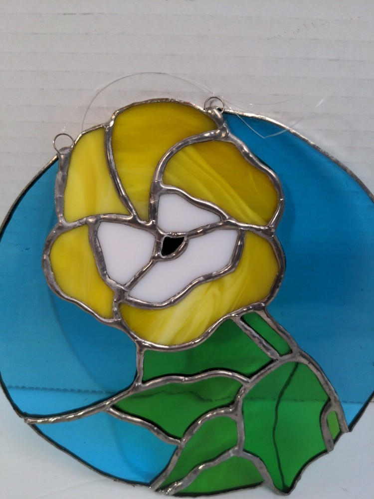 Glass Suncatcher Flower 7.5"