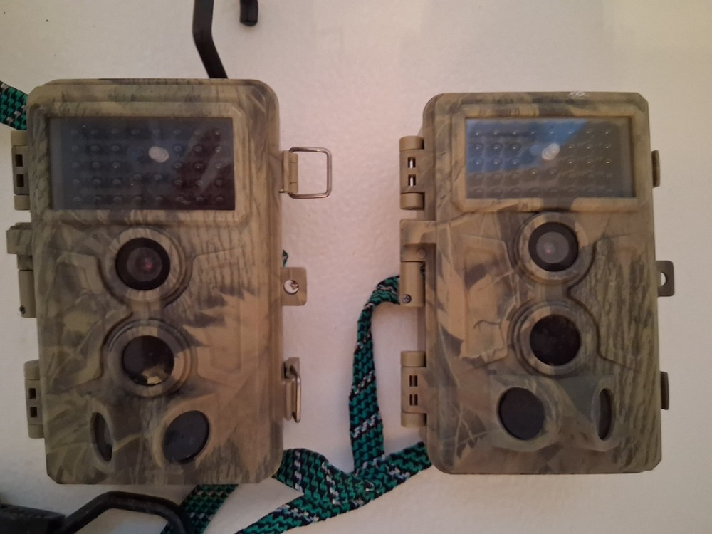 2 Evatost camouflage Trail Cameras