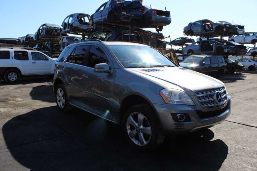 ML350 2011 Muffler 525756