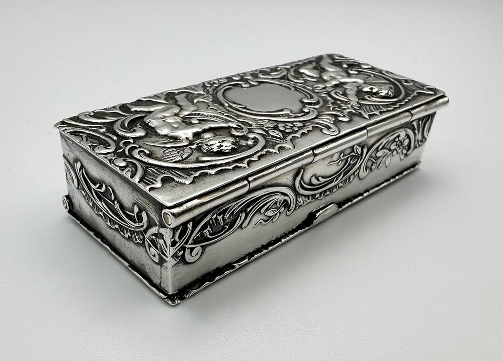 GERMAN DUAL DOUBLE COMPARTMENT 800 SILVER STAMP BOX EMBOSSED CHERUBS c1900