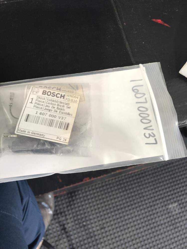 Bosch Carbon Brush 1 607 000 V37