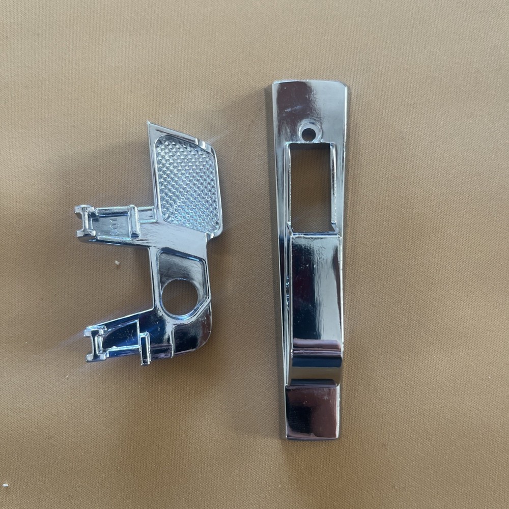 Right Hand 2-Piece Locker Handle Assembly To Fit Republic