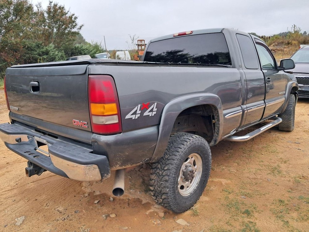 SIERRA250 2001 Glove Box 4803619