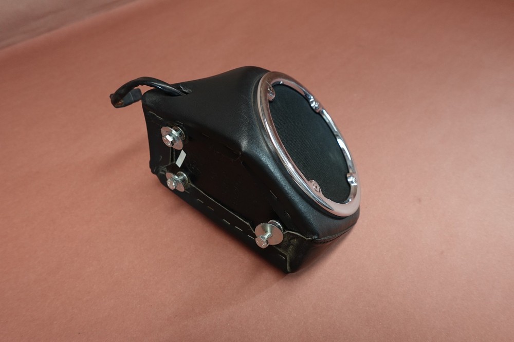 1999-2000 Harley Davidson Electra Glide FLHTCUI RIGHT SPEAKER