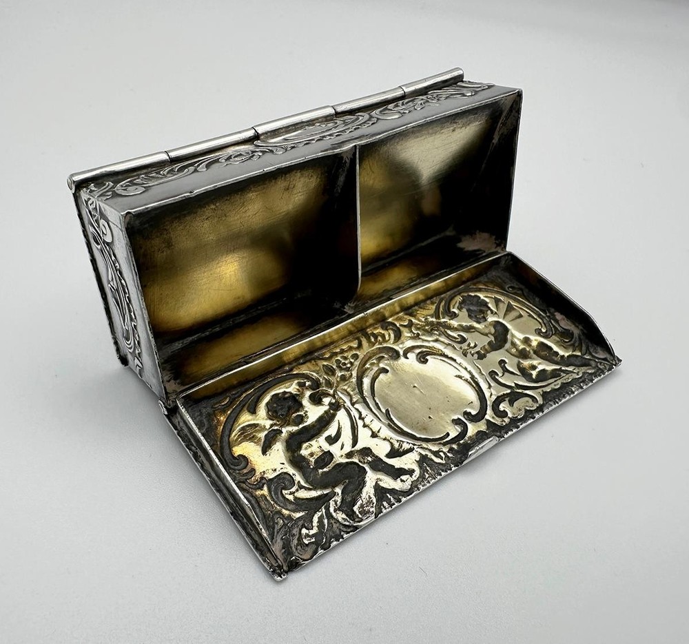 GERMAN DUAL DOUBLE COMPARTMENT 800 SILVER STAMP BOX EMBOSSED CHERUBS c1900