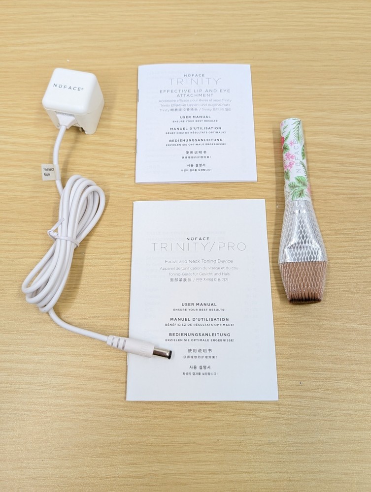 NuFACE Trinity White Sand with Lip + Eye Accessory Microcurrent Wrinkle Reducer