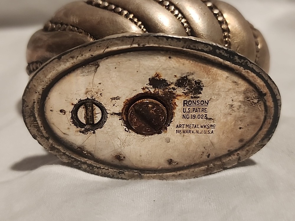 Ronson Crown silver plated 1950’s vintage table top lighter UNTESTED