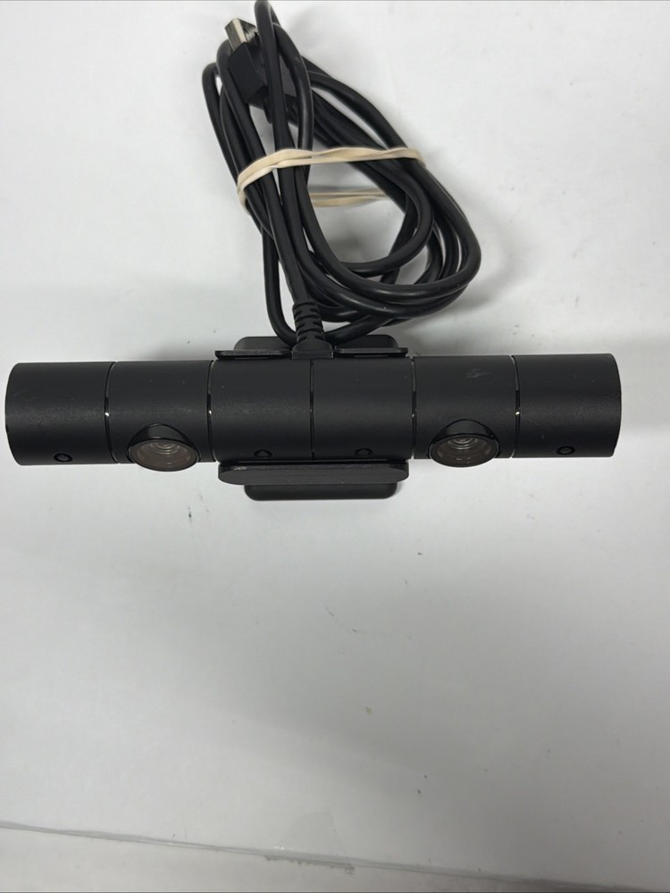 Sony PSVR Bundle: 2 Move Motion Controllers, v2 Camera CUH-ZEY2