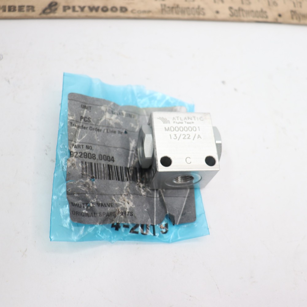Shuttle Valve 922908.0004