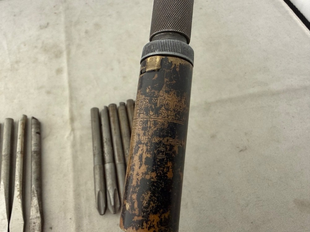 Yankee 30A North Bros MFG Screwdriver with 16 Bits Standard & Phillips