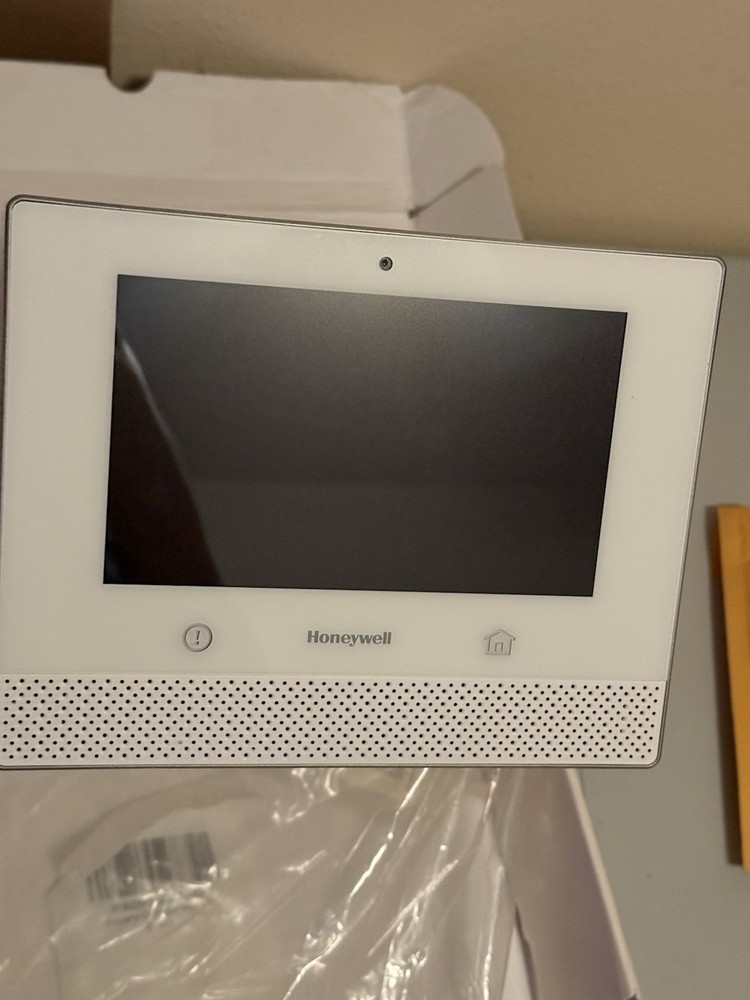 Honeywell Lyric 7" Controller Panel White LCP500-L Open Box