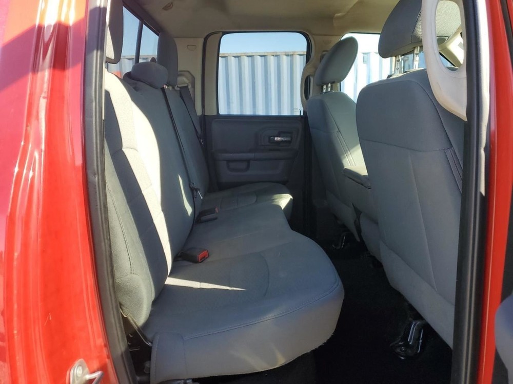 TDODR1500 2018 Glove Box 4978817