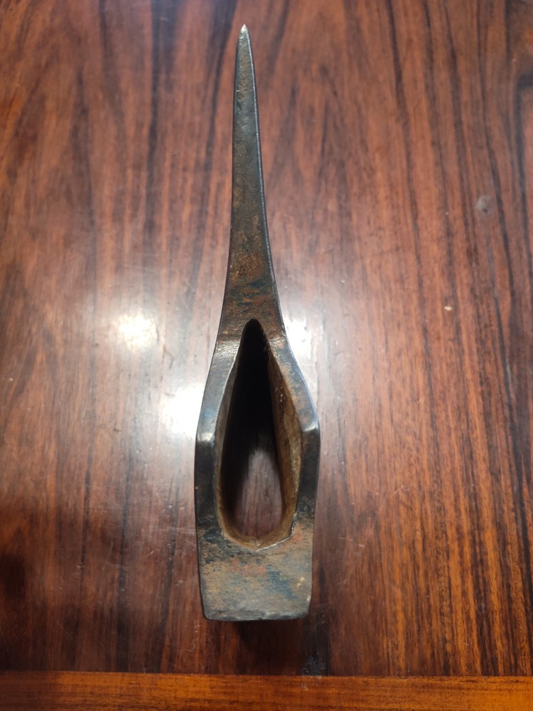 Brazil T-3 1/2 axe with handle