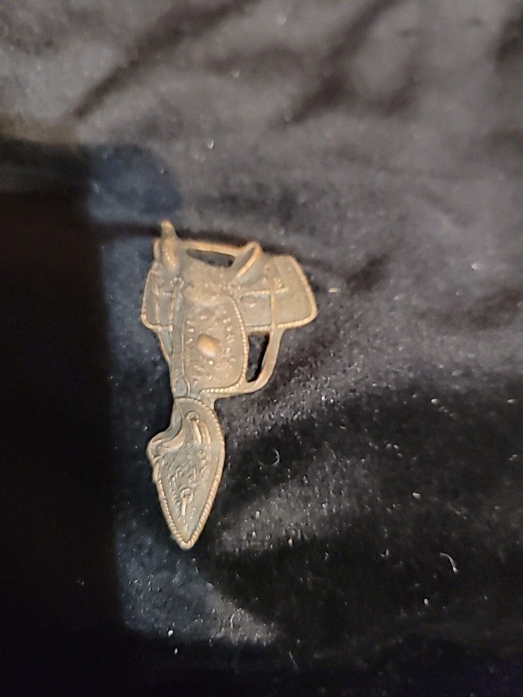 Pendleton Roundup Watch Fob 2 1/2 Marked On Back.